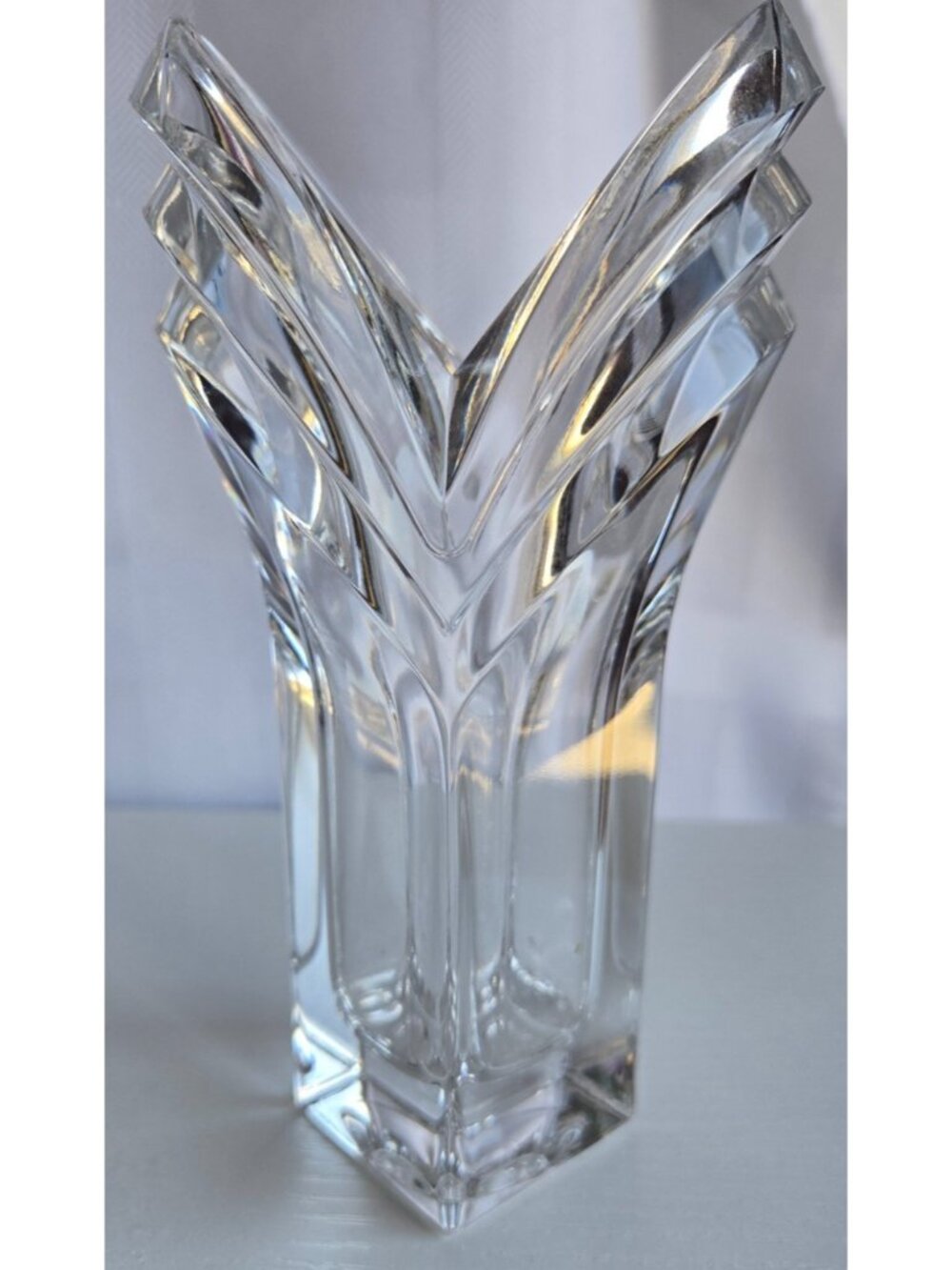 Mikasa V-Flute German Lead Crystal Flower Vase Vintage Art Deco 6.25 in - Picture 2 of 5